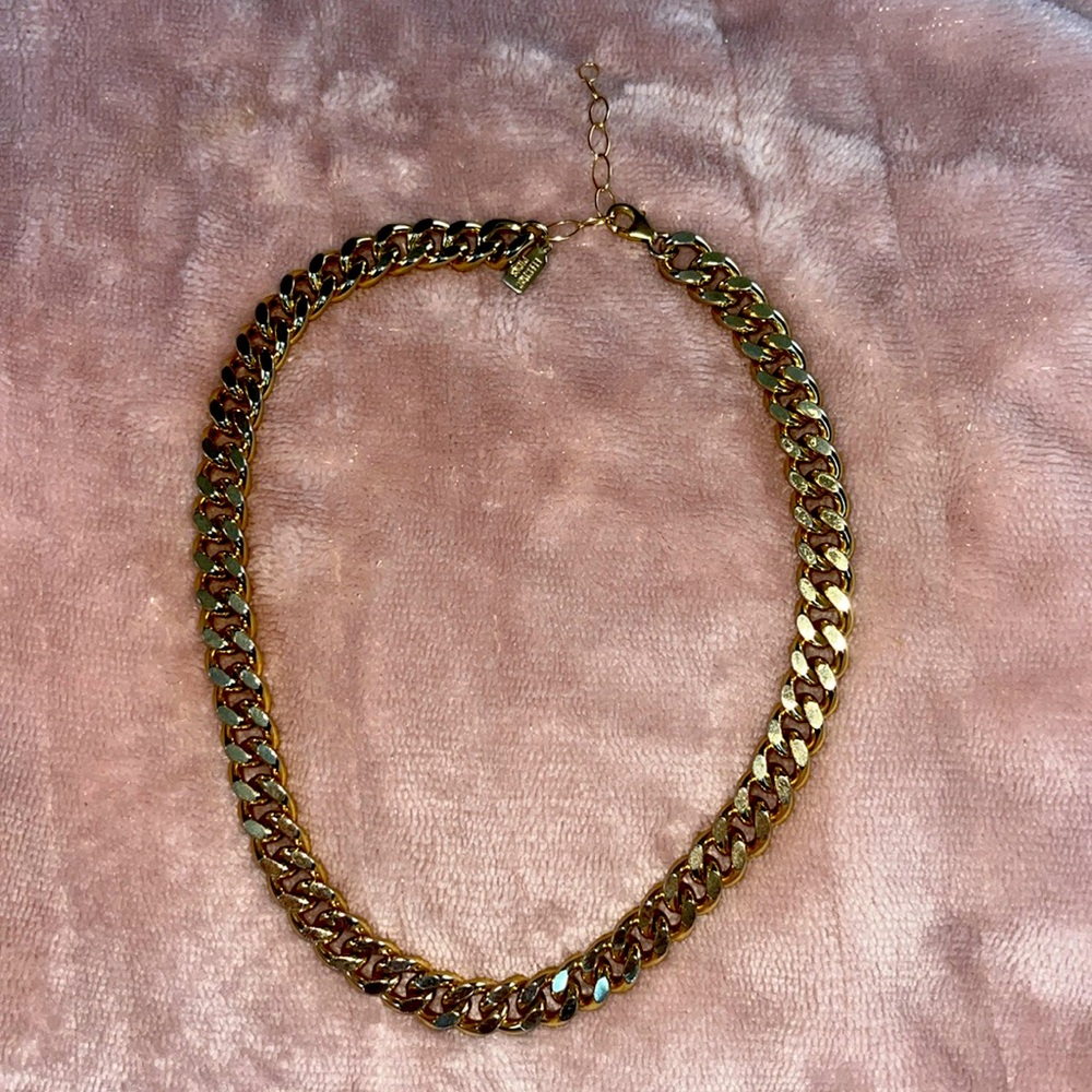 💛⚡️💛 BEAUTIFUL ELECTRIC⚡️PICKS GOLD PLATED HARDEN NECKLACE 💛⚡️💛 NO LONGER MADE!